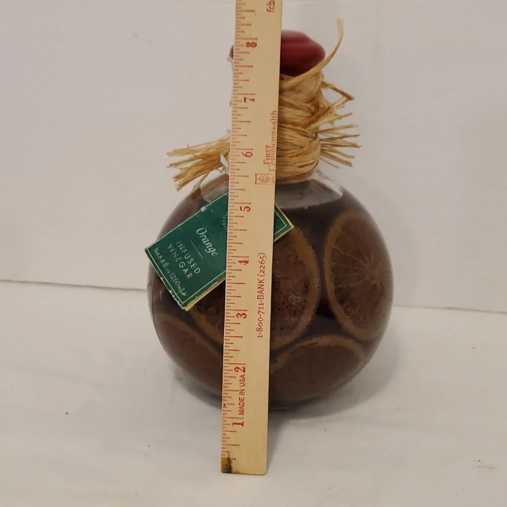 Pier 1 vintage round